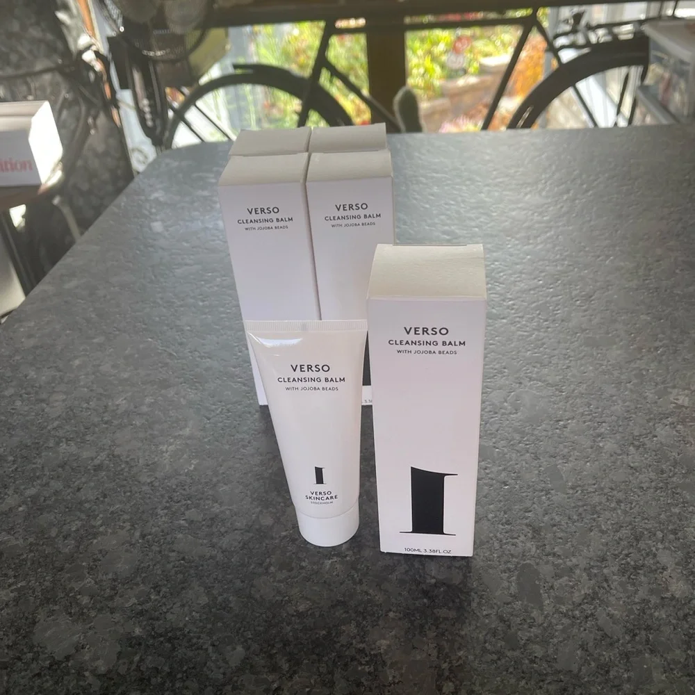 VERSO Cleansing Balm great for very dry and sensitive skin, visibly calming